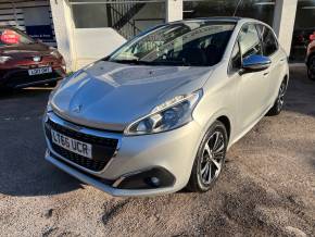 Peugeot 208 1.2 PureTech Allure Premium 5dr - FSH = NAV - PANORAMIC SUNROOF - PDC Hatchback Petrol Silver at CSG Motor Company Chalfont St Giles